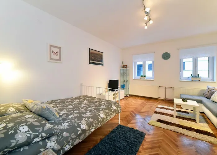 Block Apartment Upper Town