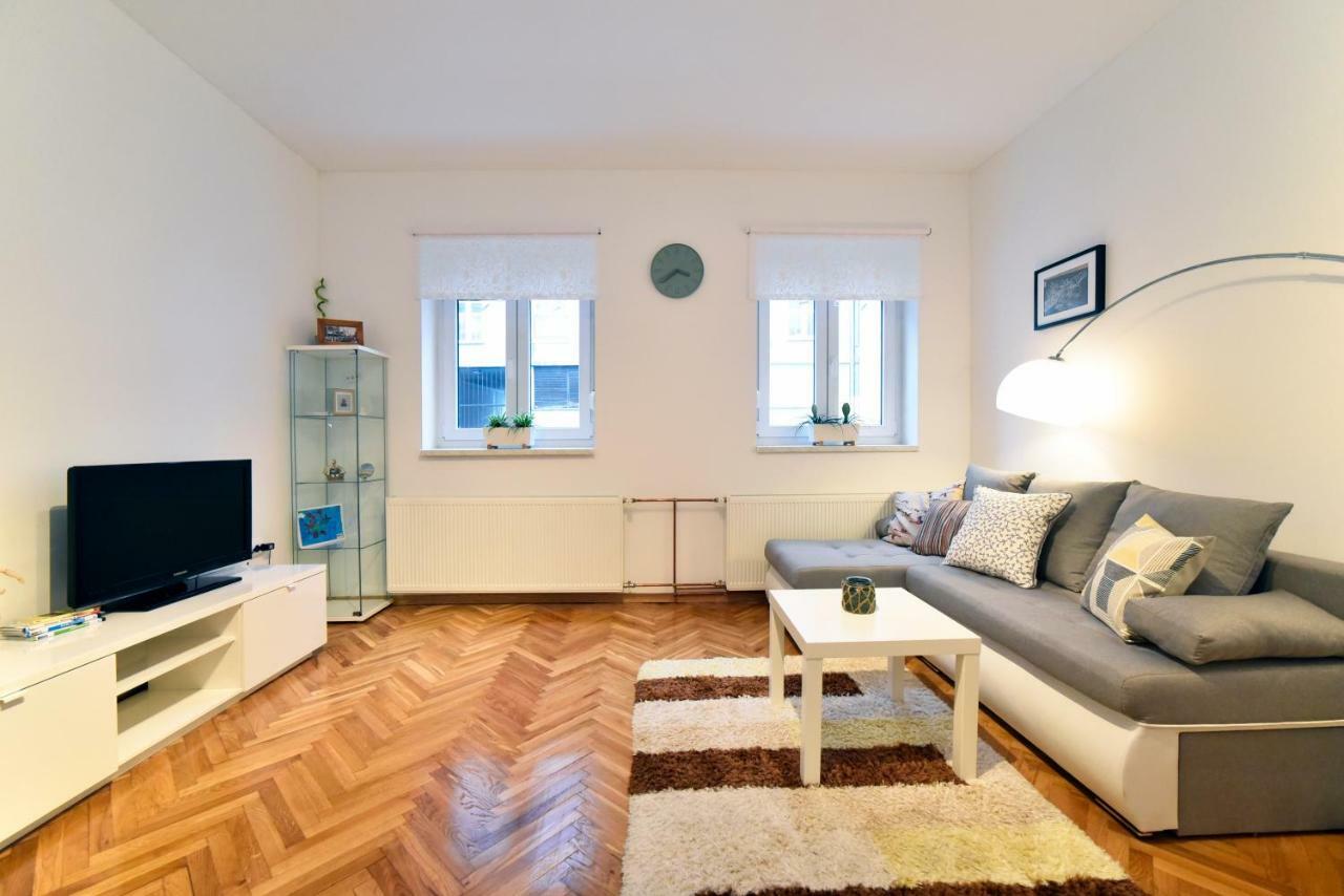 Block Upper Town Apartment *