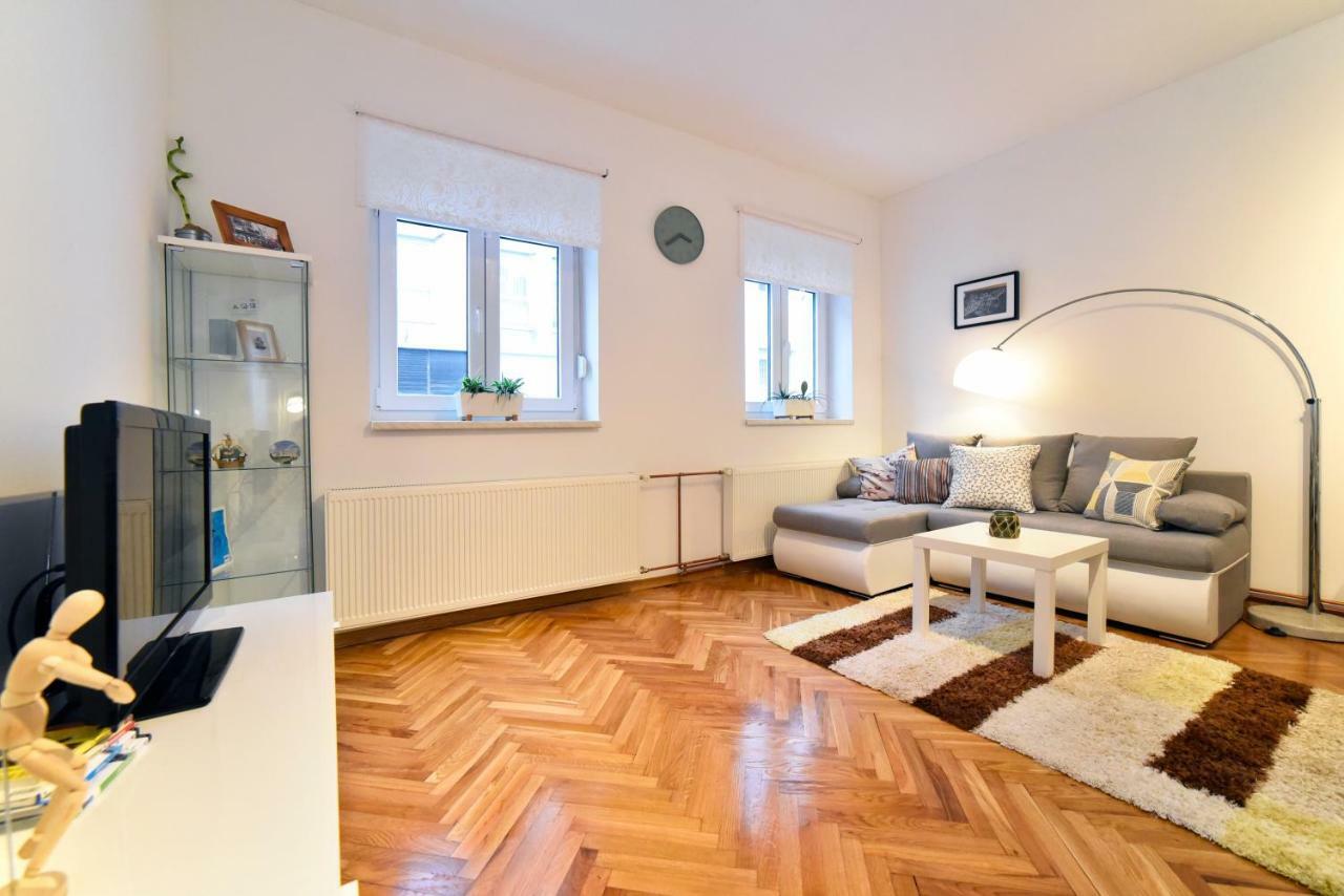 Block Upper Town Apartment *